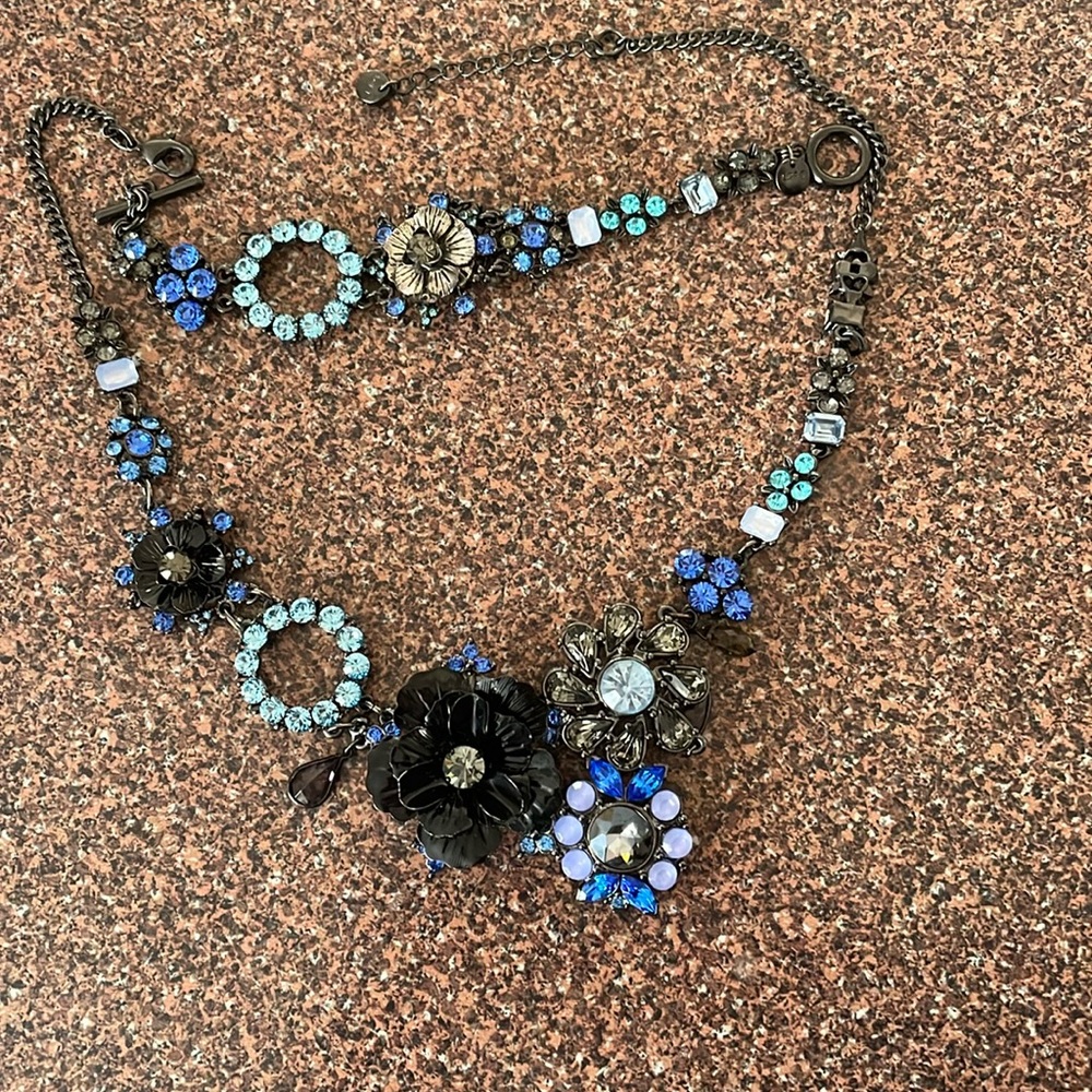 Ann Taylor loft statement necklace and bracelet set